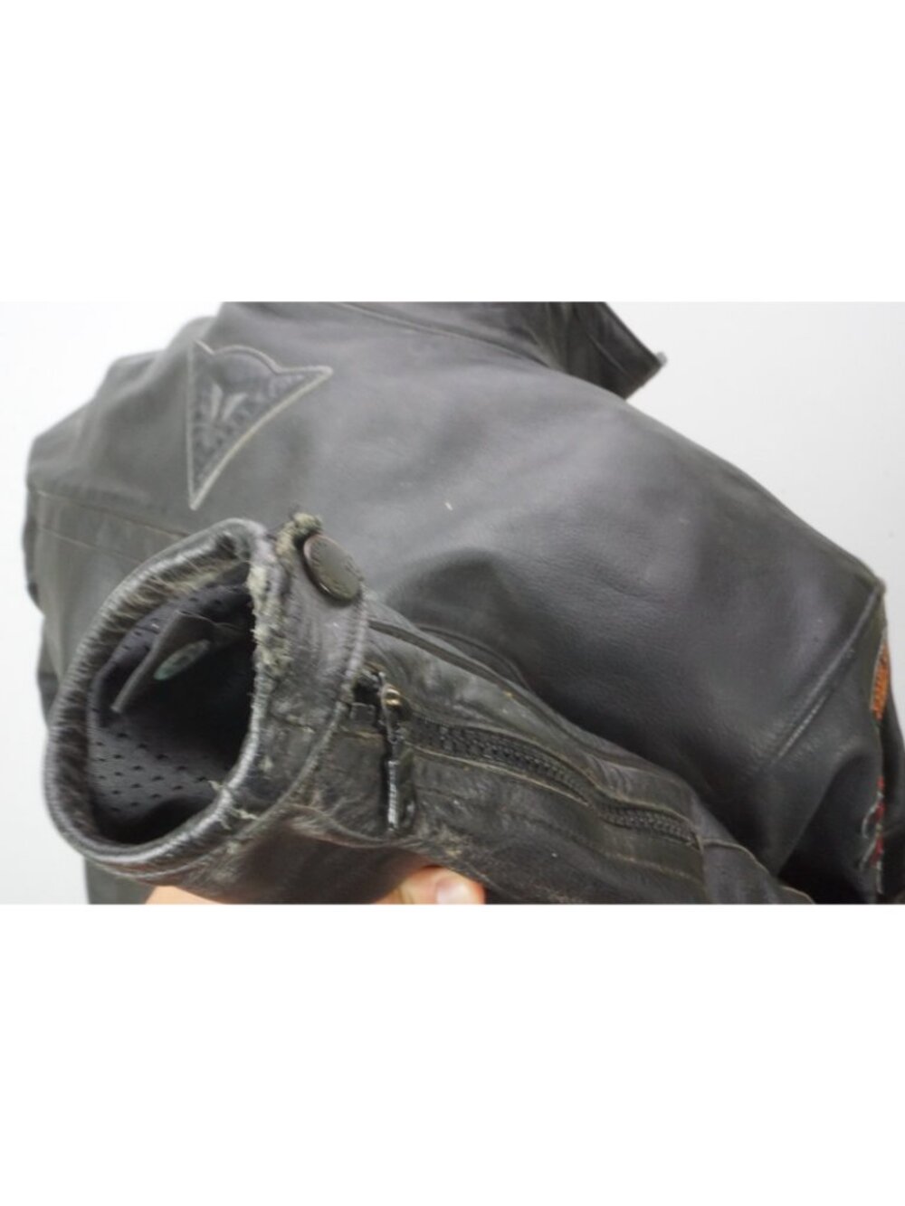 Dainese Leather Motorcycle Jacket Ducati Patch Armored Sz 56 - Picture 5 of 8